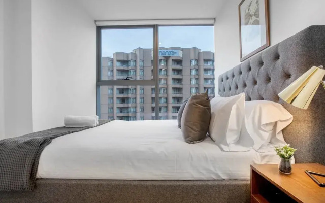 City Living At Best Location In Melbourne