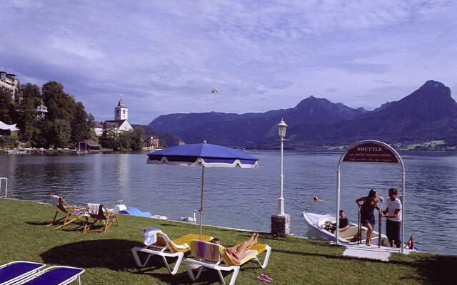 Romantik Residenz Ferienwohnungen Hotel Im Weissen Rössl