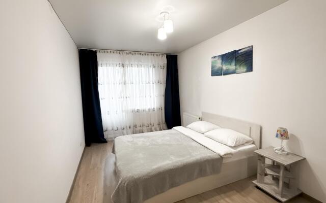 Две Подушки в микрорайоне Зеленый город 1