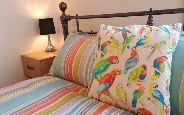 Charming 2-bed Apartment in Bournemouth