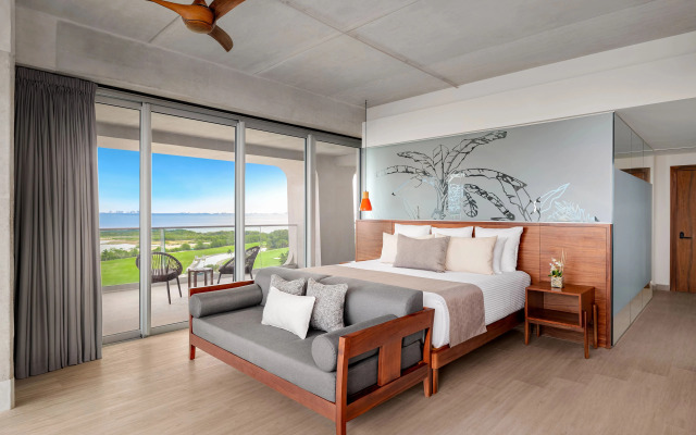 Hyatt Vivid Grand Island Cancun Adults Only All-Inclusive