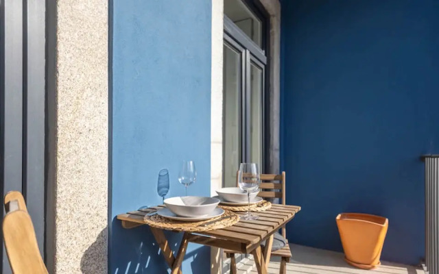 Bonja1 Light-filled Apartment w/ Balcony +AC