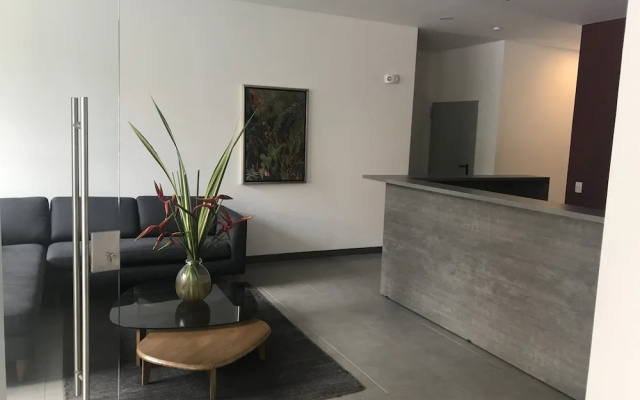 Hotel Class Suites By Colclick