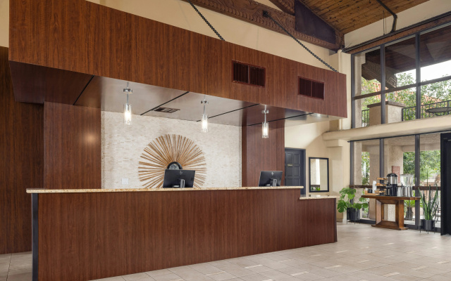 DoubleTree Suites by Hilton Tucson - Williams Center