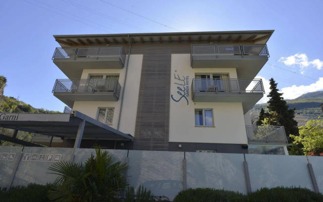 Hi Hotels Torbole Pool & Spa