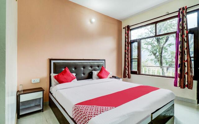 OYO 66006 Hotel Himalayan Paradise