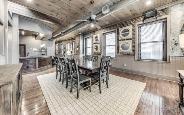 Cook Loft
