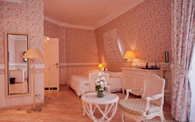 Opera Hotel