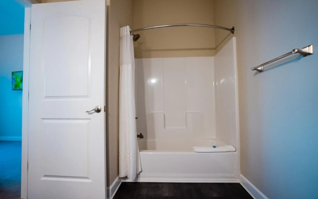 2 Bedroom Lake View Villa - Unit 209