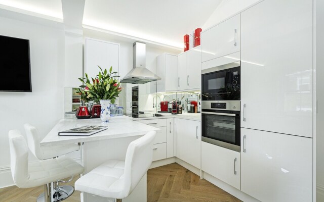Top Floor Flat - Mimosa Street