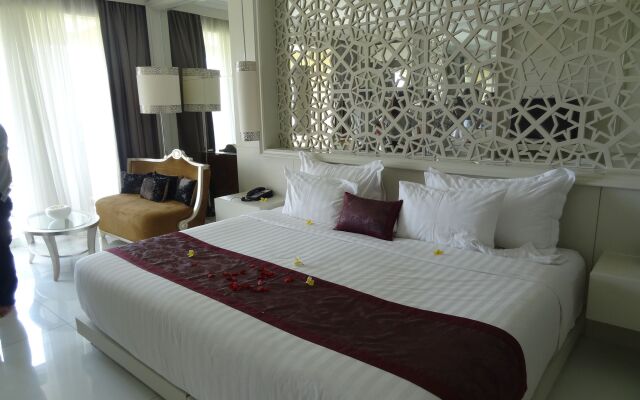 The Rich Prada Bali