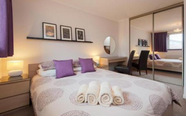 Logie Green Road Apartment