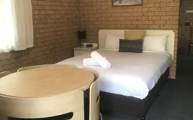 Colac Mid City Motor Inn