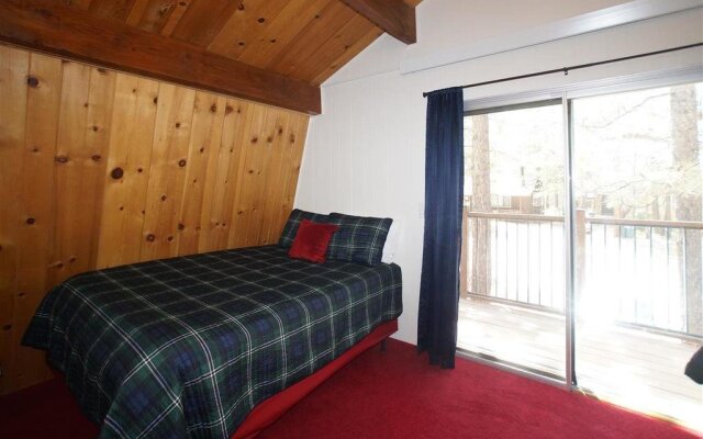 A Sleepy Bear's Hideaway