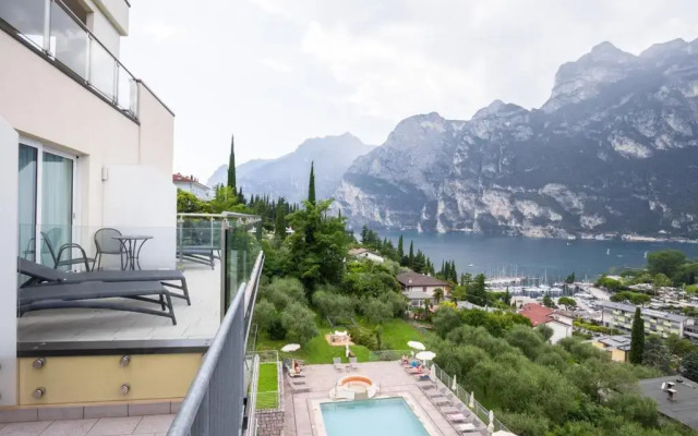 Panoramic Hotel Benacus