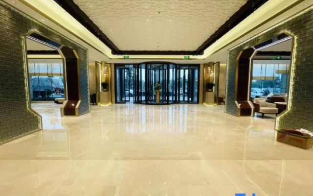 Linjin Yuehao International Hotel