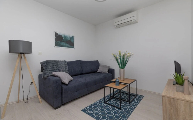 Apartments Empress