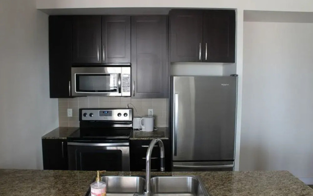 Accurate Plus Furnished Apartment - Square One Parkside Village