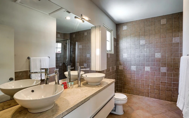 Luxury Pool Villa With View! Cabana, Bbq, 3min/beach, in Tierra del Sol!