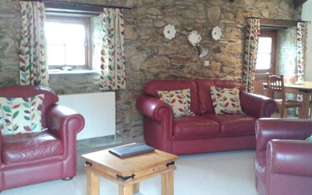 Tregolls Farm Cottages