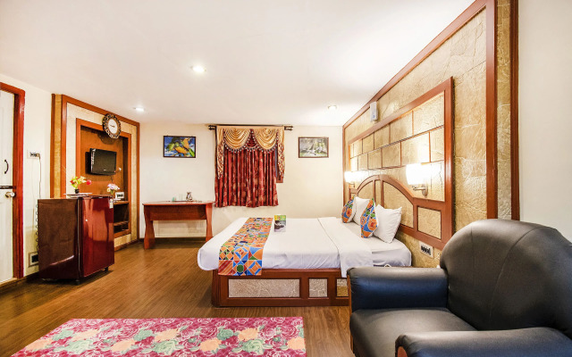 FabHotel Roshan Residency