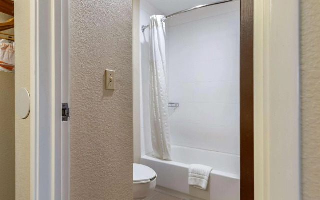 Comfort Inn Near Greenfield Village