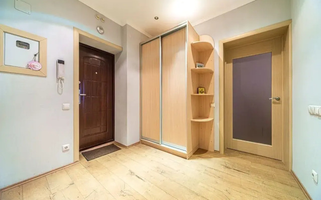 Apartment near Center Almazova 2