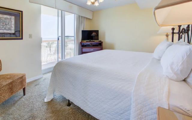 Pelican Beach Resort 0301