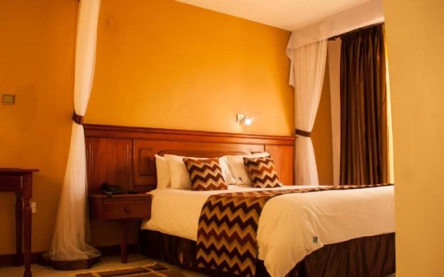 67 Airport Hotel