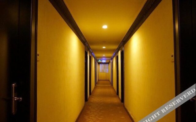 Yangjiang Huaying Hotel
