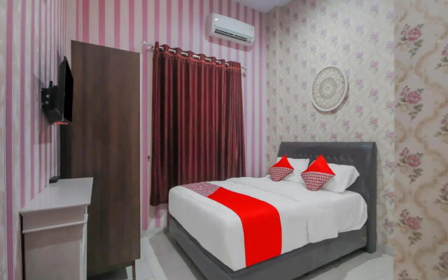OYO 90338 Rumah Yasmin Syariah