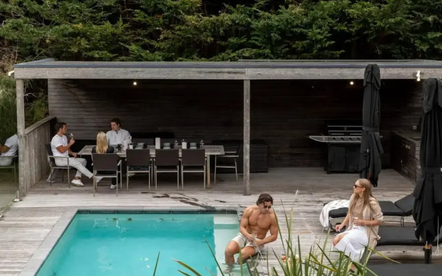 Luxury Portsea Sanctuary Gas Heat Pool Gardens