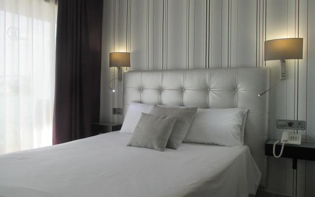 Hotel Fenals Garden