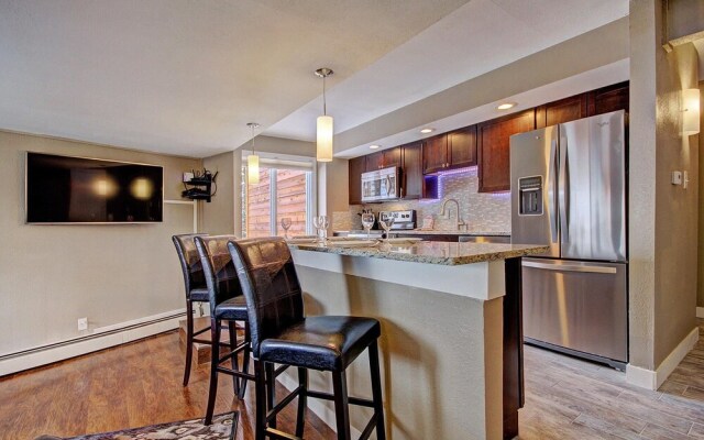 Peak 8 Ge E35 2 Bedroom Condo by RedAwning