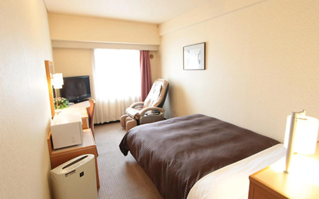 HOTEL LiVEMAX Yokohama Kannai