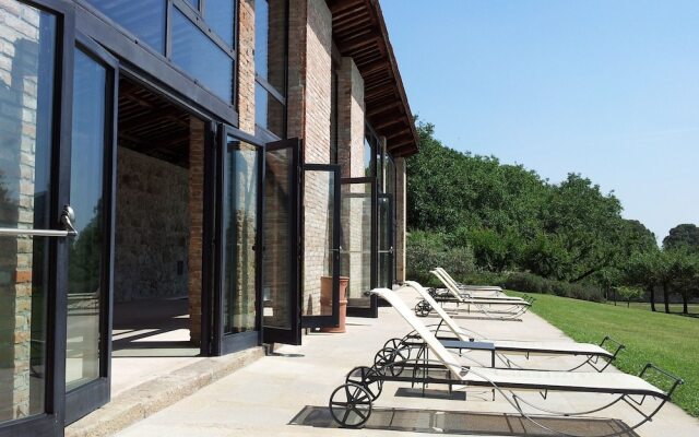 Dreamy Castle in Monselice With Indoor Pool