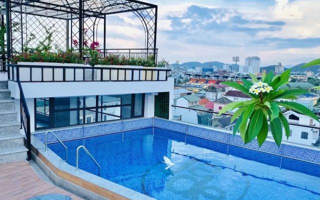 Jade Scene Hotel