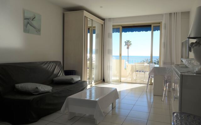 Welcome to Cannes - Rocamare 2