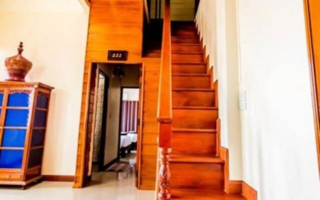 Wake Up at Muang Kao Boutique Hotel