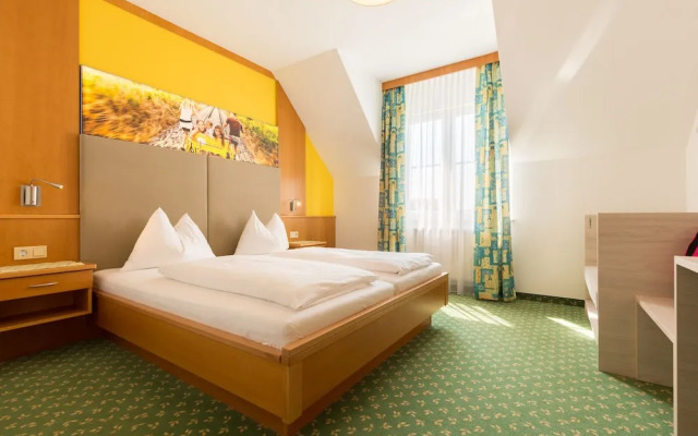 Thermenhotel Kurz
