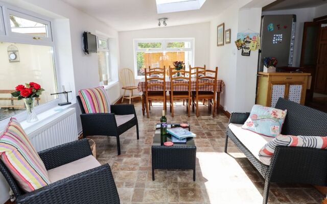 Lakelands, Burry Port