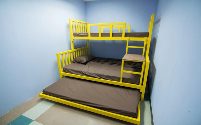 VR Hostel