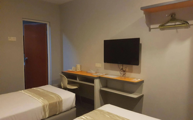 U Pac Hotel