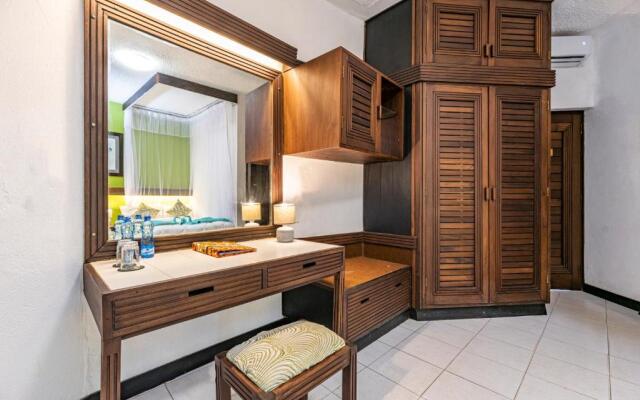 Safari Beach Hotel