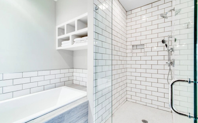 Nashville - 1015 D NEW OWNER