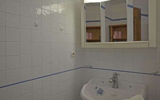 Beautiful Holiday House With Airco and Private Pool Near Uzès