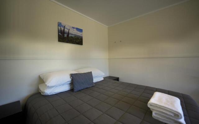 Akaroa Top 10 Holiday Park