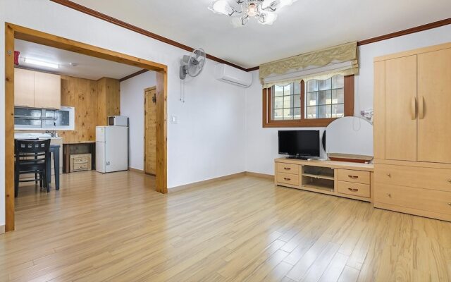 Ganghwa Badabit Pension