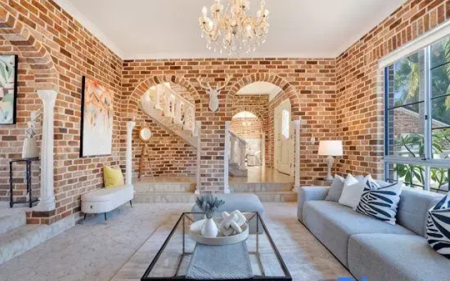 Stunning 4BR Holiday Home with Water Views & Pool