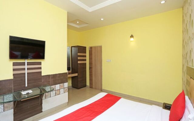 OYO 4939 Hotel Highway Inn